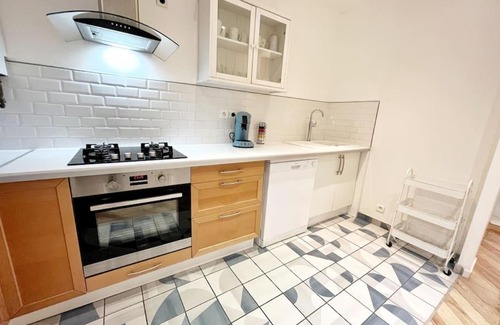 La Real Apartment | Discover Riviera: Family-Friendly Stay in City Center