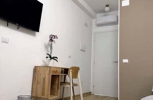 Fondi House | Riviera Smart Rooms