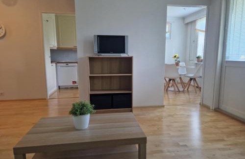 Finpyy Apartment | Family-Friendly Retreat at Rivitalokaksio Awaits You