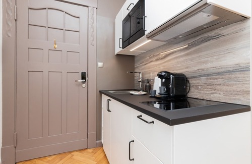 Gorny Sopot Apartment | Stylish Rivoli 6A Studio with Kitchen & Breakfast in Sopot