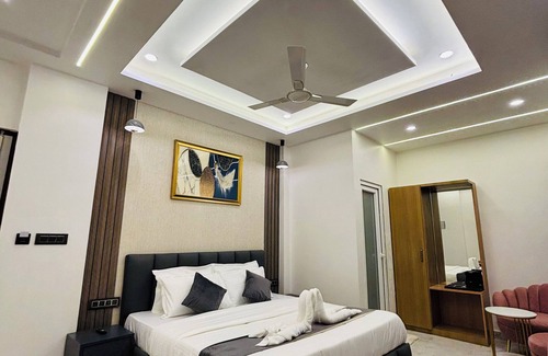 Allahabad Hotel | Rk Villa