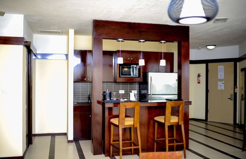 Monrovia Hotel | Relax at Rlj Kendeja Resort and Villas: Spa & Family Amenities