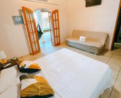 Jardim Carolina House | Inviting Casa Piscina Jardim in Ubatuba with Pool & Pets