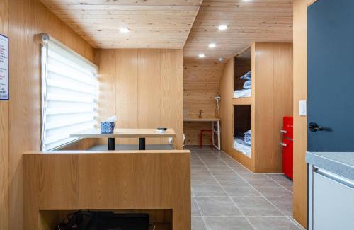 Yeonggwang Villa | Road96 Caravan and Poolvilla