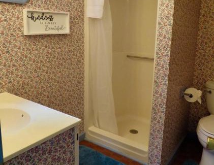 Mount Jackson House | Family Farmhouse Inn: Top-Rated Child-Friendly Retreat