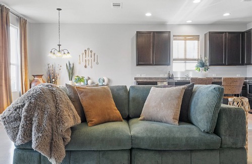 Imperial Valley House | Pet-Friendly Retreat with Fenced Backyard in East ATX