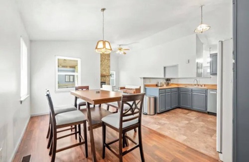 Southport House | Cozy Retreat at Franciscan House near Greenwood Park Mall