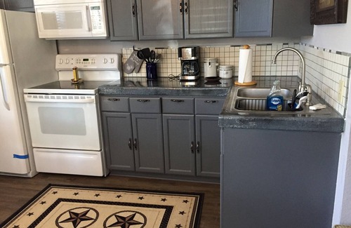 Wimberley Cabin | Pet Friendly Roadrunner Crossing: Guest Rated 10/10 Stay