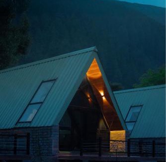 Kel Resort | Roameo Resorts