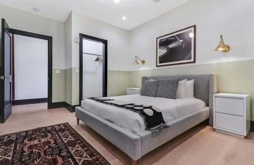 Arts/Warehouse District Apartment | Pet-Friendly Retreat at Roami at The Lola - 4-Star Stay