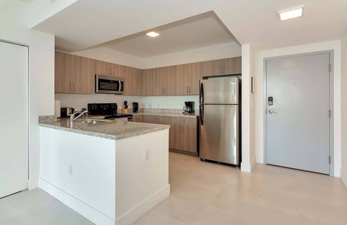 Coral Way Apartment | Roami at Grove 27 | 15 Min to Beach | 2BR #27