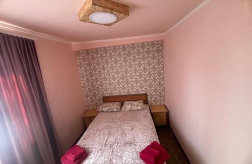 Garni Bed & Breakfast | Cozy Rob B&B: Family-Friendly with Delicious Breakfast