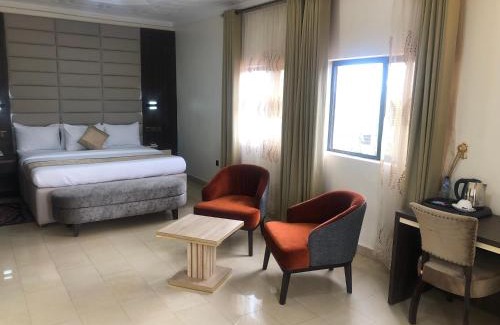 Enugu Hotel | Family-Friendly Stay at Roban Hotels Limited with Dining Options