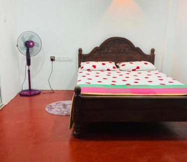 Dambulla House | Comfortable Robert Inn Dambulla: Pet-Friendly Oasis