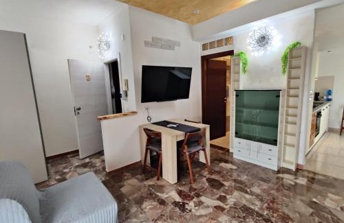 Lake Bracciano Apartment | Kid-Friendly Retreat at Robert's Sweet Station House B