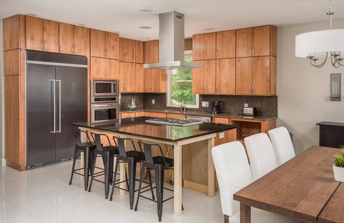 Florence House | Relax at Robert Trent Jones with Wilson Dam Views & Pool