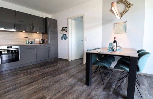 Heringhausen Apartment | Roberta: Relaxing Terrace Retreat with Spa Amenities