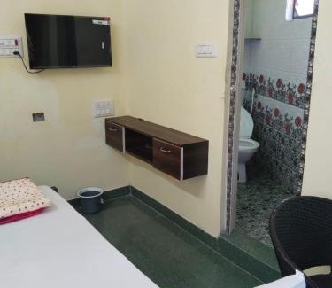 Yercaud House | ROBIN HILL RESORT INN Yercaud