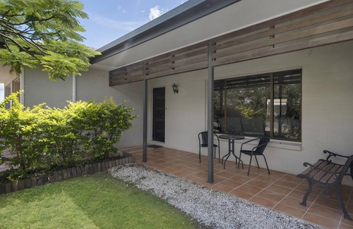 Empire Vale House | Robin's Place: Ideal for Fishing and Family Relaxation