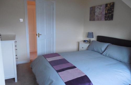 Auchterarder Apartment | Discover Robin's Rest: Family-Friendly Retreat with 9/10 Score