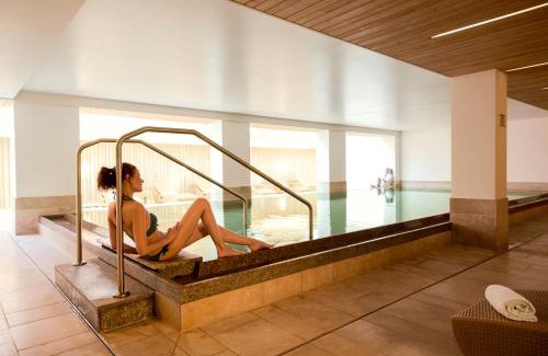 Zuers Hotel | Unforgettable Stay at ROBINSON ALPENROSE Zürs with Spa & Views