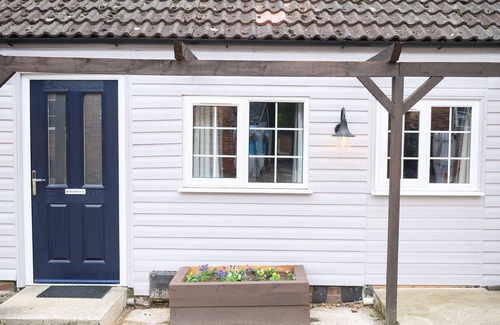 Markham Moor Cottage | Robinson Apartment - a 1 bedroom apartment that sleeps 2 to 4 guests