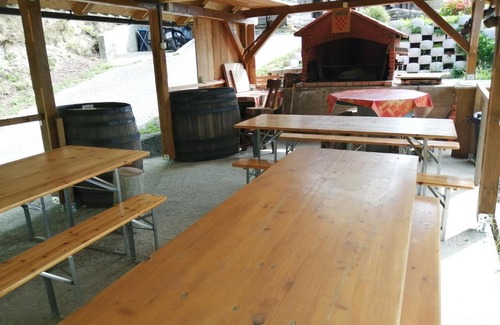 Tuheljske Toplice Other | Pet-Friendly Getaway at Robinzonski Smještaj Tepeš