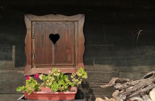 Tuheljske Toplice Other | Pet-Friendly Getaway at Robinzonski Smještaj Tepeš