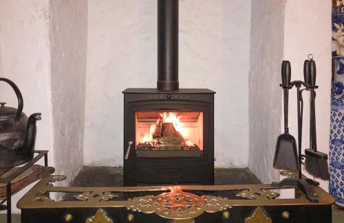 Alston House | Robsons Cottage: Family and Pet-Friendly Retreat Awaits