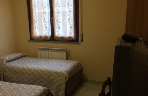Romentino House | Discover Comfort at Roby Bar Affittacamere with Breakfast