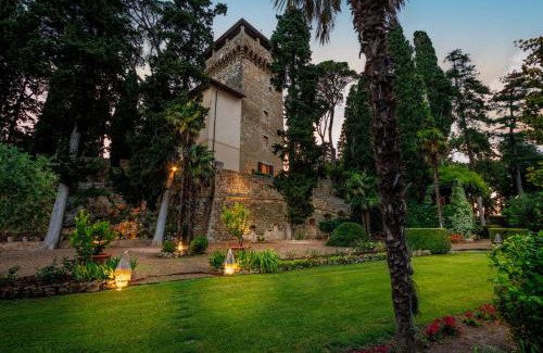 Cetona Villa | Discover Rocca di Cetona: A Unique Medieval Castle Retreat