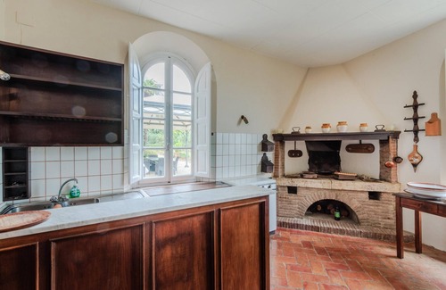 Cetona Villa | Experience Rocca di Cetona - A Medieval Castle Retreat