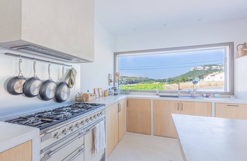 Roquefort-la-Bedoule Villa | Discover Roccafortis by Winkyhouse: Ocean View Retreat
