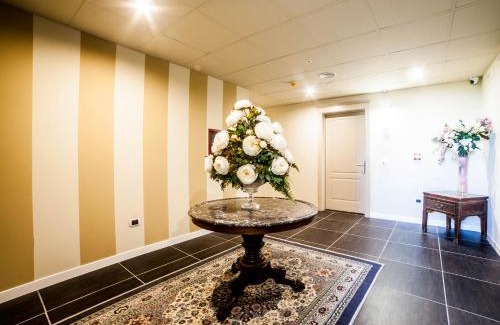 Roccamonfina Hotel | Discover Roccamonfina Palace Hotel: Pet-Friendly Retreat