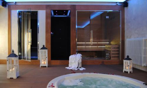 Monticello d'Alba Apartment | Relaxing Retreat at Rocche di Montexelo - Spa & Ocean Views