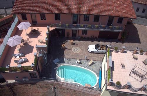 Monticello d'Alba Apartment | Relaxing Retreat at Rocche di Montexelo - Spa & Ocean Views