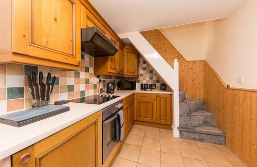 Rocester House | Rocester Rest - Family-Friendly Retreat Near Alton Towers
