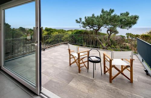 Biscoitos House | Discover Rocha do Mar 2: Exceptional Family-Friendly Retreat