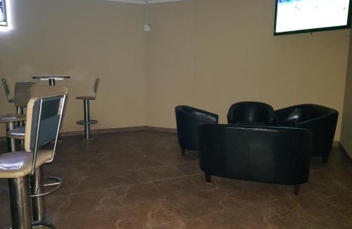Oshakati Hotel | Relax at Rocha's Hotel: Pool, Breakfast & Family Friendly