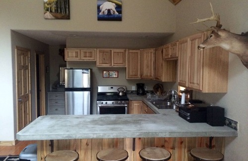 Drummond Cabin | Experience Riverfront Bliss at Rock Creek, MT Cabin