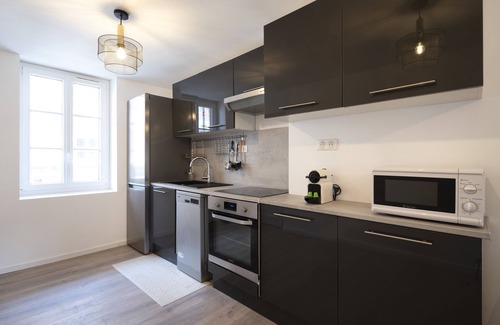 Metz-Centre – Ancienne Ville Apartment | Explore Rock in Share - Le Cosmopolitain: Pet & Child Friendly