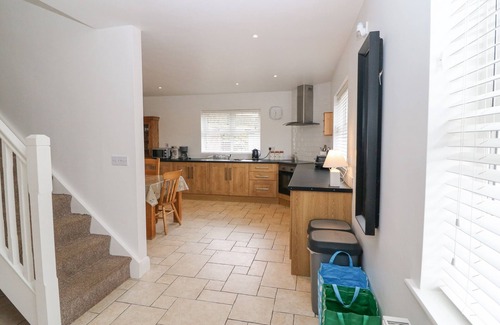 Ardnatrush Cottage | Pet-Friendly Rock Lawn Cottage in Scenic County Cork