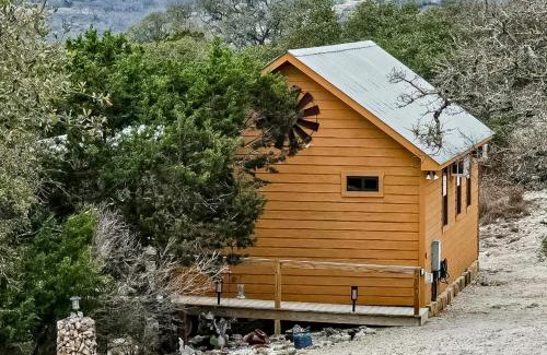 Fredericksburg House | Family-Friendly Rock of Ages Cabin in Amazing Grace Canyon