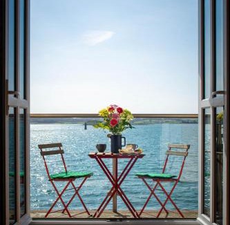 Killyleagh Apartment | Exceptional Stay at Rock Quay with Complimentary Breakfast