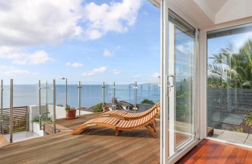 Seaton House | Elegant Rock Rose: 5-Star Pet and Child Friendly Stay