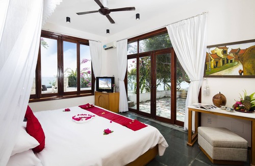 Ke Ga Resort | Relax at Rock Water Bay Beach Resort & Spa with Ocean Views