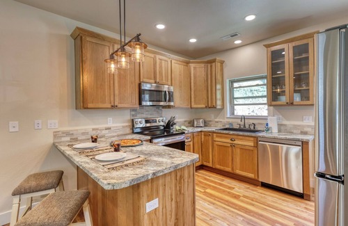 Rockerville Condo | Ideal Rockerville Gold Town Lodging Near Mt. Rushmore