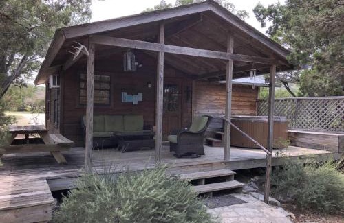 Pipe Creek House | Top-Rated Rockin' B Ranch Love Shack with Hot Tub