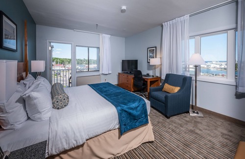 Rockland Hotel | Highly Rated Rockland Harbor Hotel with Family-Friendly Amenities