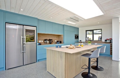 Newquay House | Rockpools: Family and Pet-Friendly 4-Star Retreat